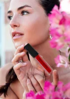 Lesk na pery s feromónmi Crimson Kiss 8 ml — obrázok 7